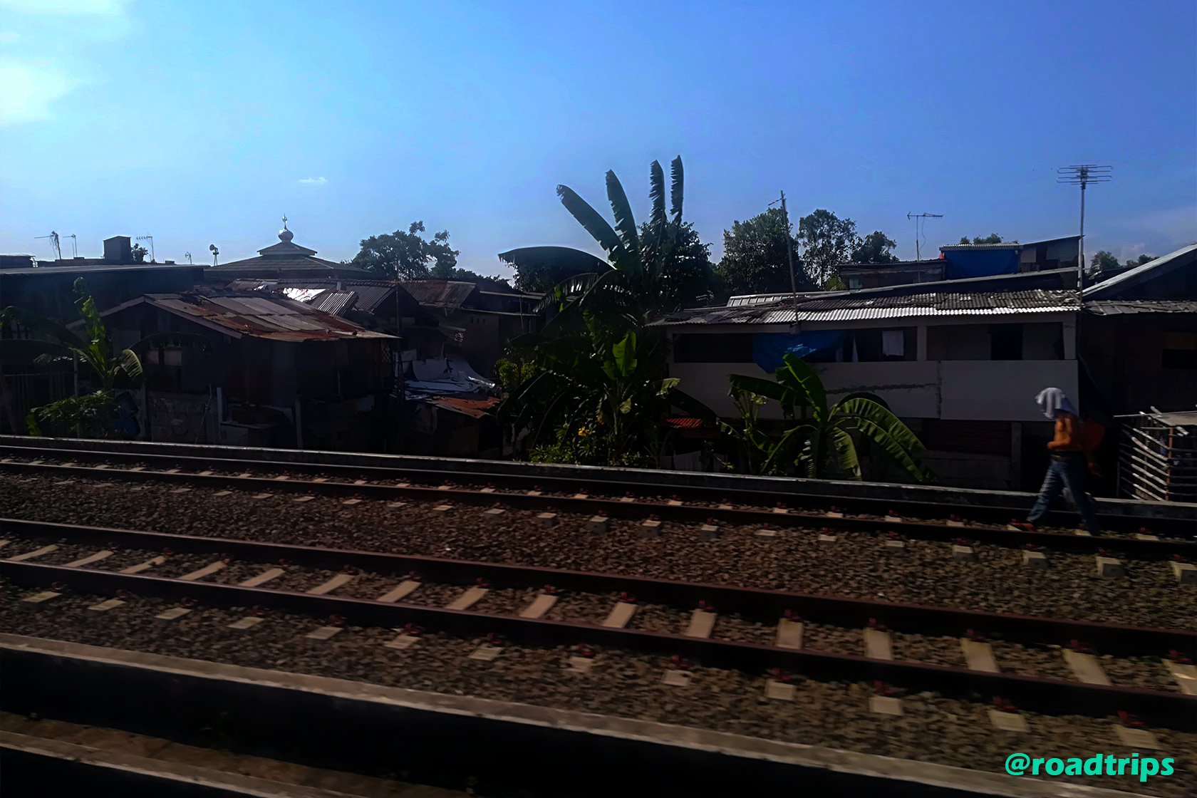 train.jpg