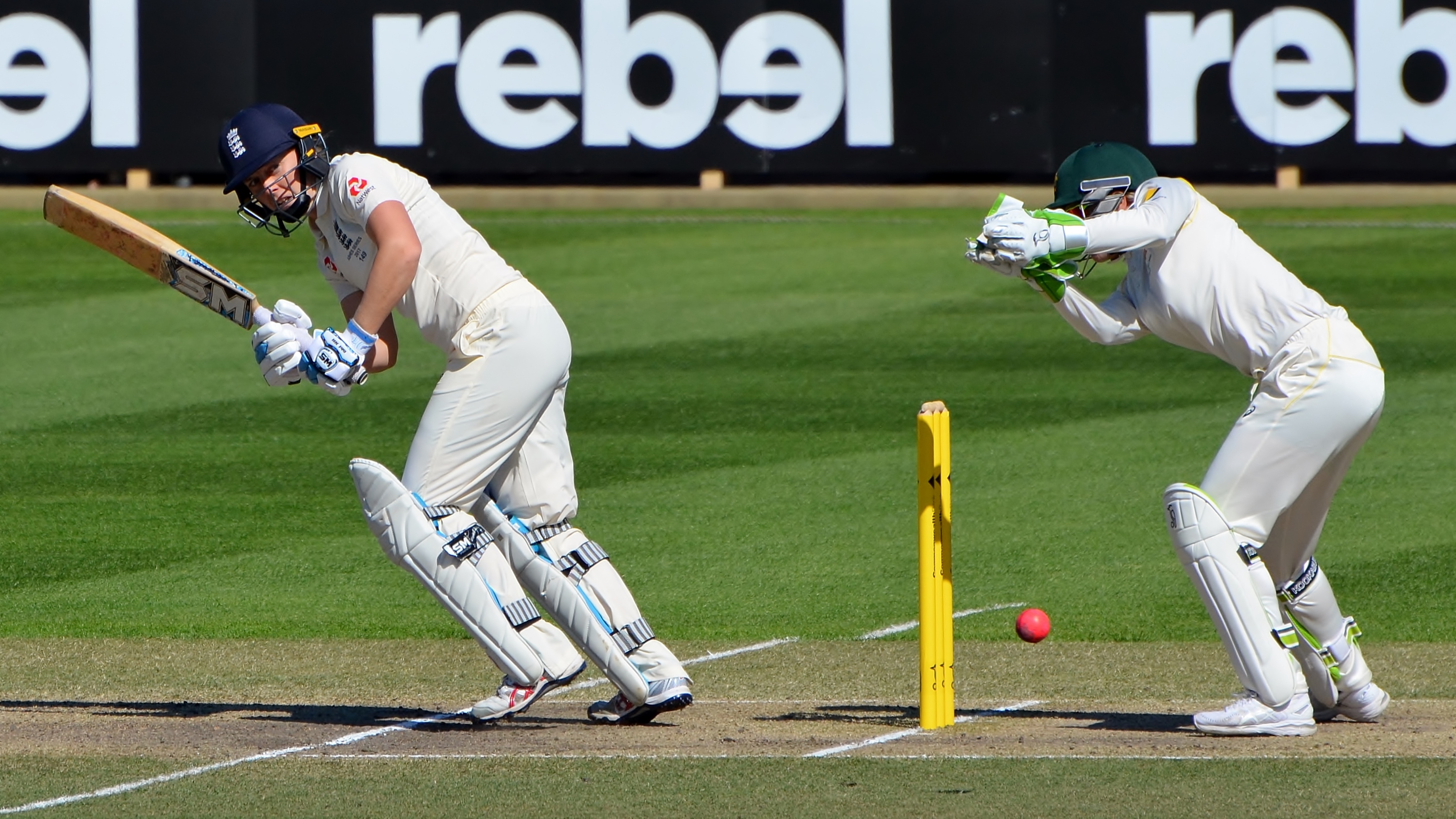 2017–18_W_Ashes_A_v_E_Test_17-11-12_Knight_(02).jpg
