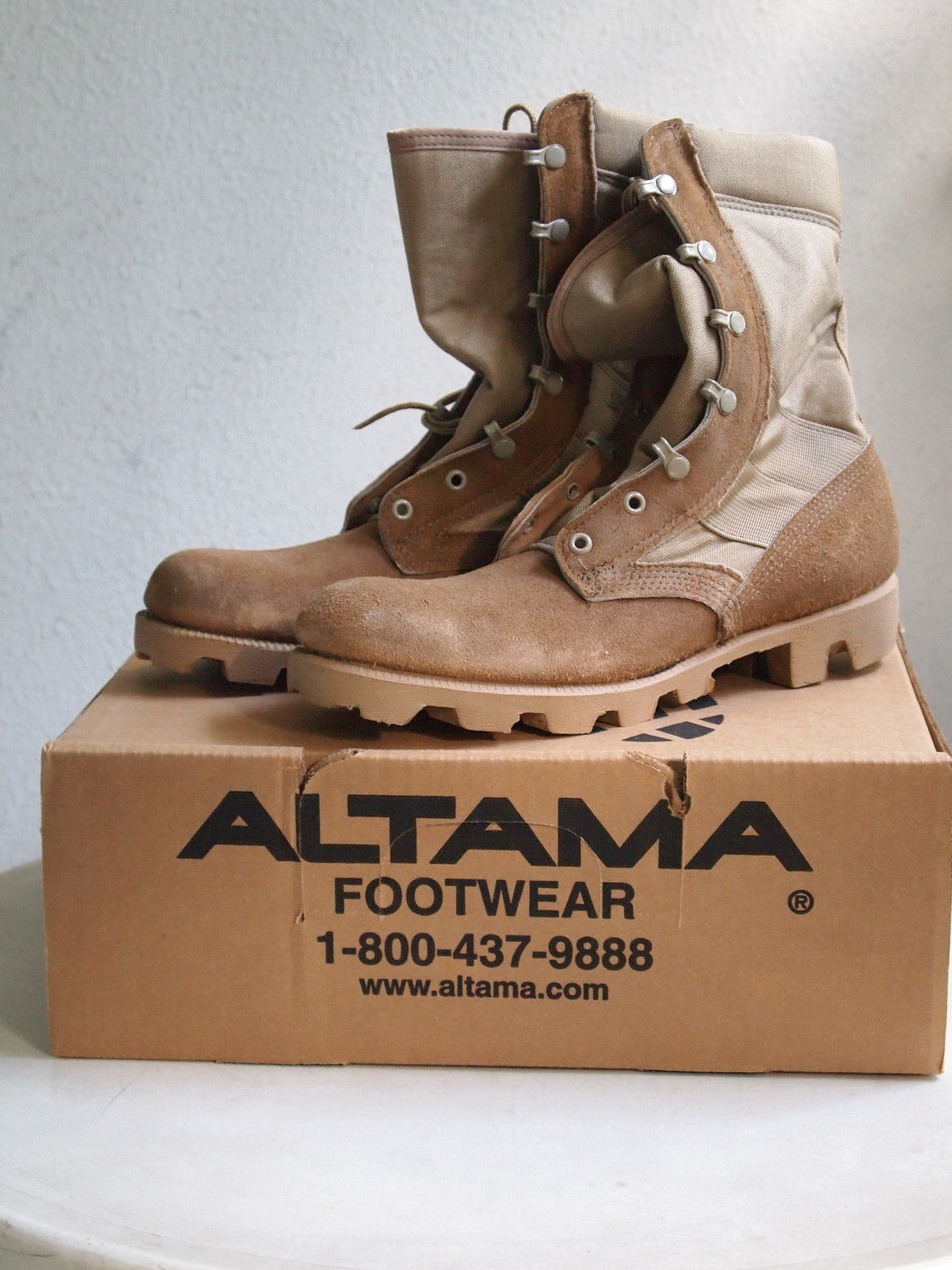 Army 2025 strong boots