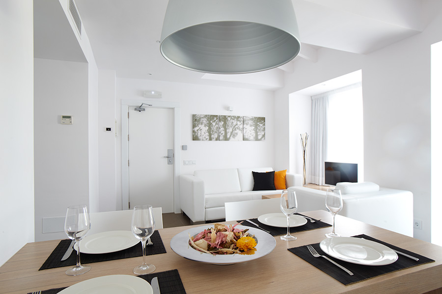 Sun Apartments 058.jpg