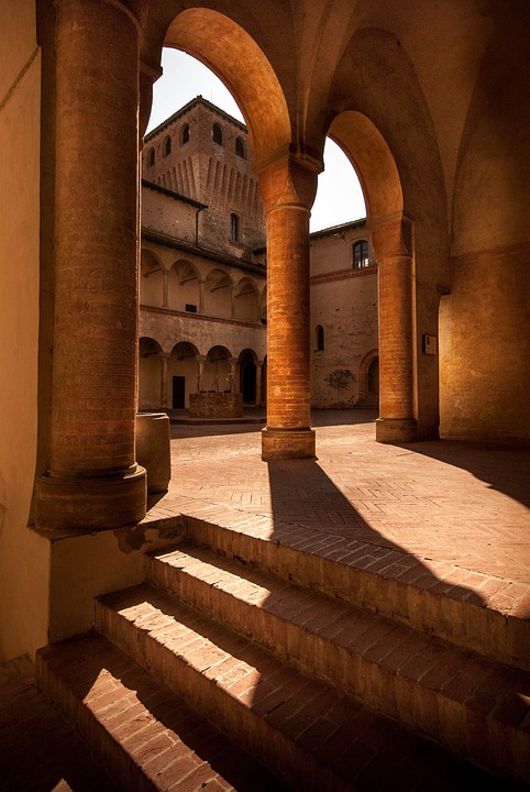 arch-4270853_960_720.jpg