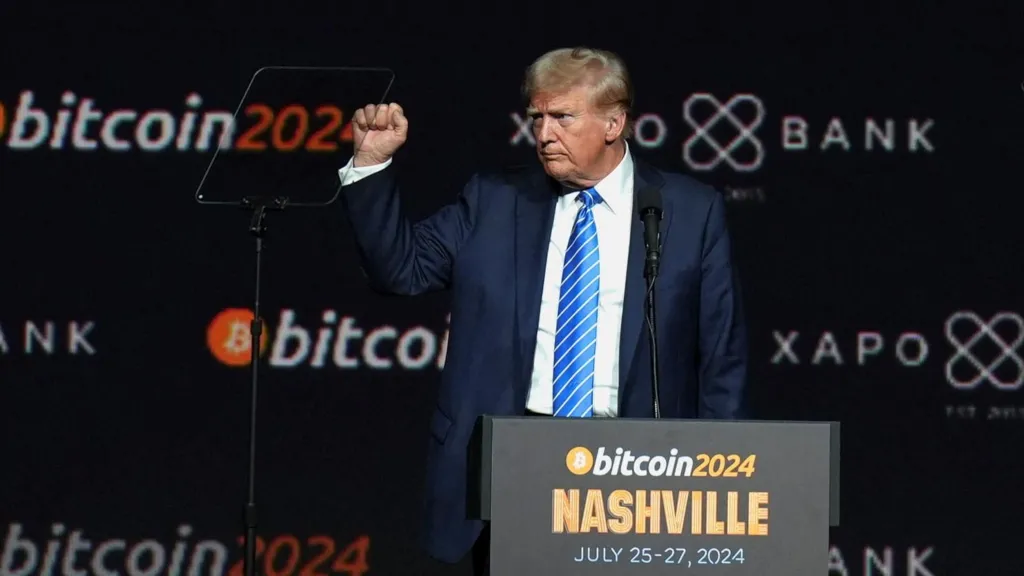 Trump courts crypto industry votes and campaign donations.webp