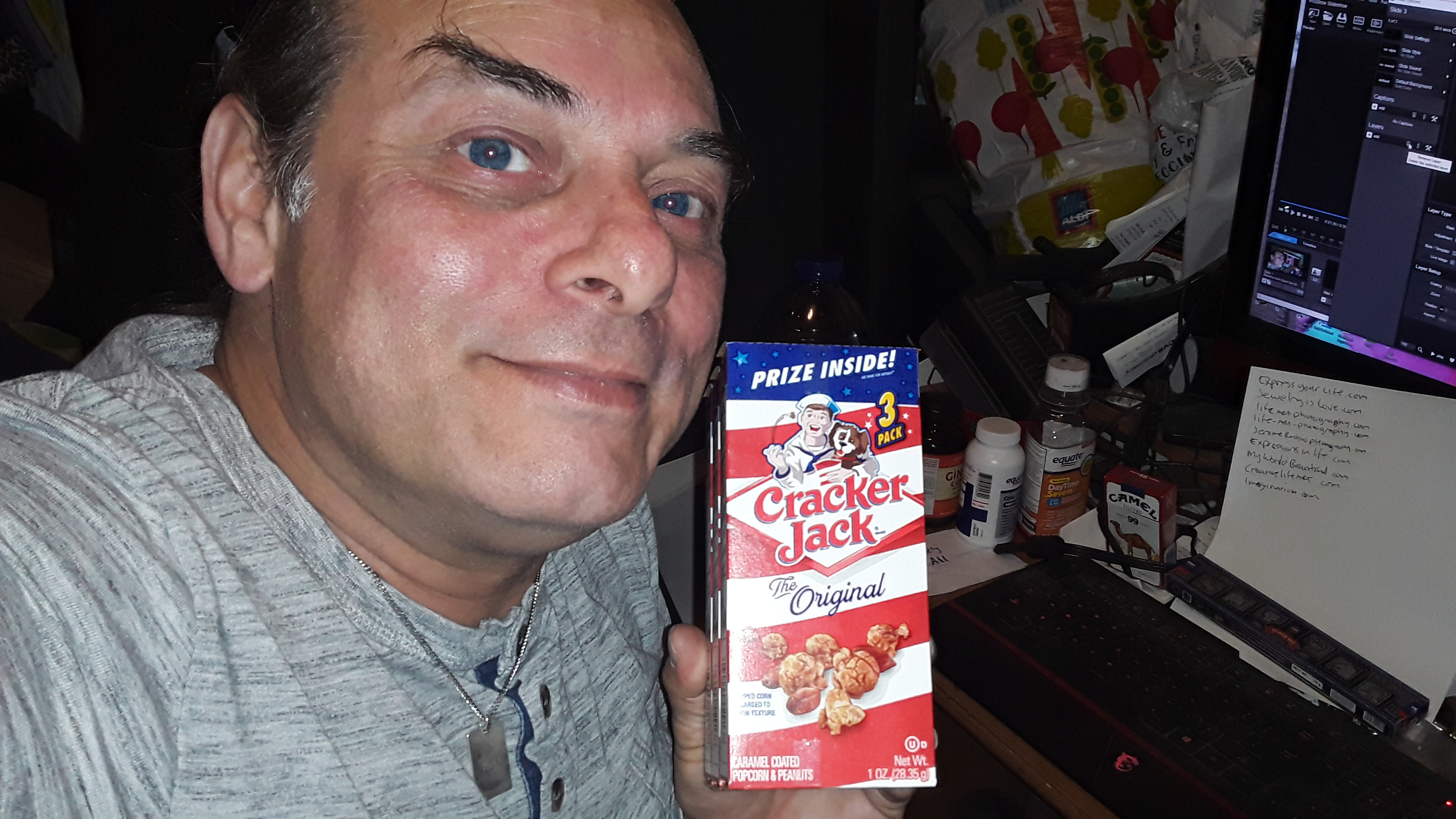 cracker jacks, childhood memories, memories, family, back to basics, dreams, love, friends, dtube, appics, steem, blockchain, jeronimorubio, jeronimo rubio (2).jpg