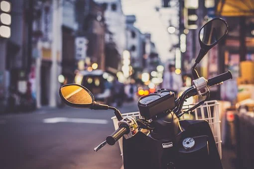 scooter-2792992__340.webp