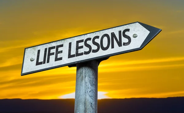 depositphotos_64913267-stock-photo-life-lessons-sign.webp
