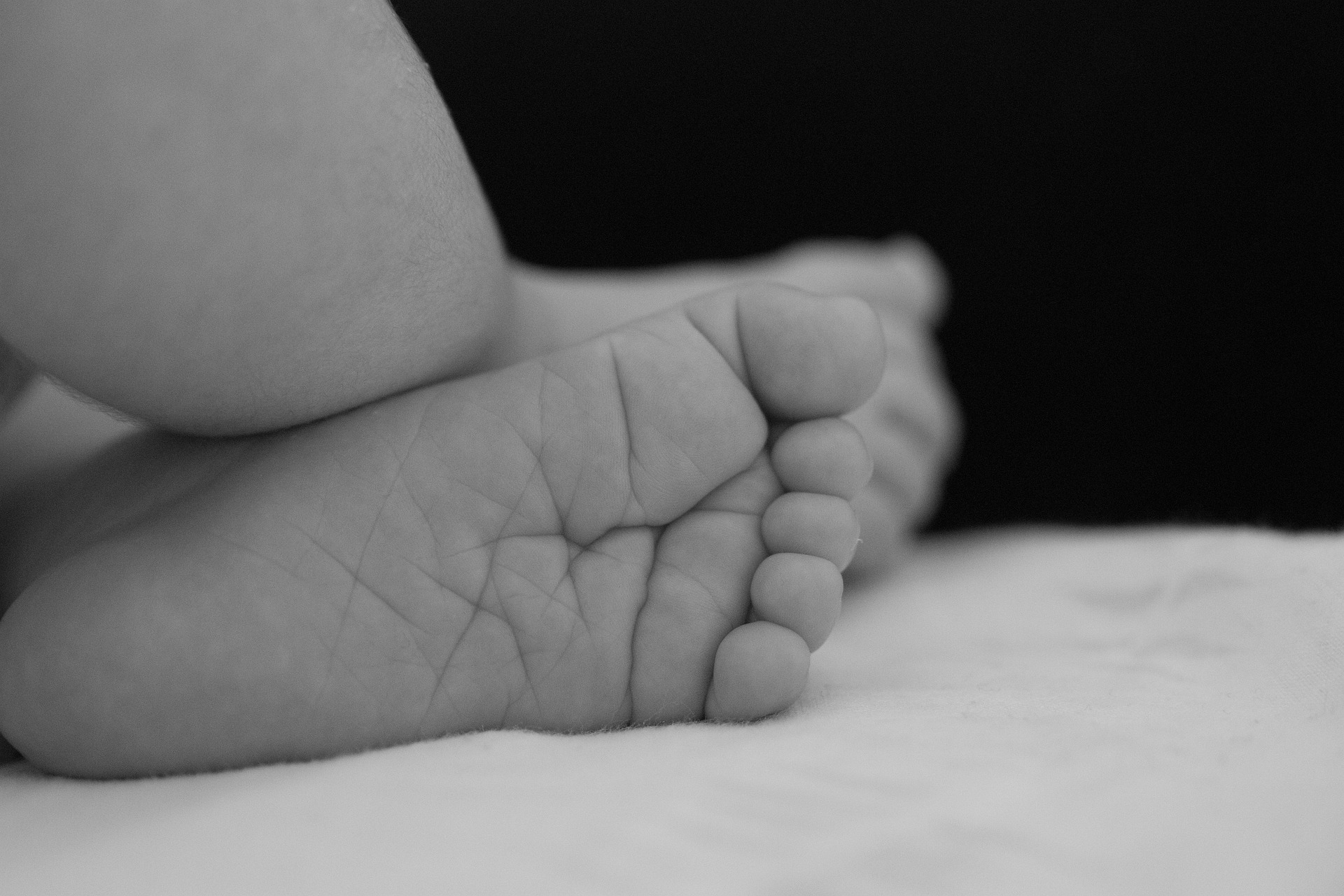 К чему снится ноги ребенка. Ручки младенца. Маленькие ножки. Ножки малыша. Сладкие ножки малыша.