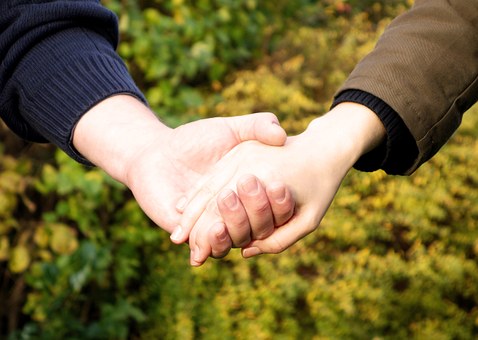 hands-269273__340.jpg