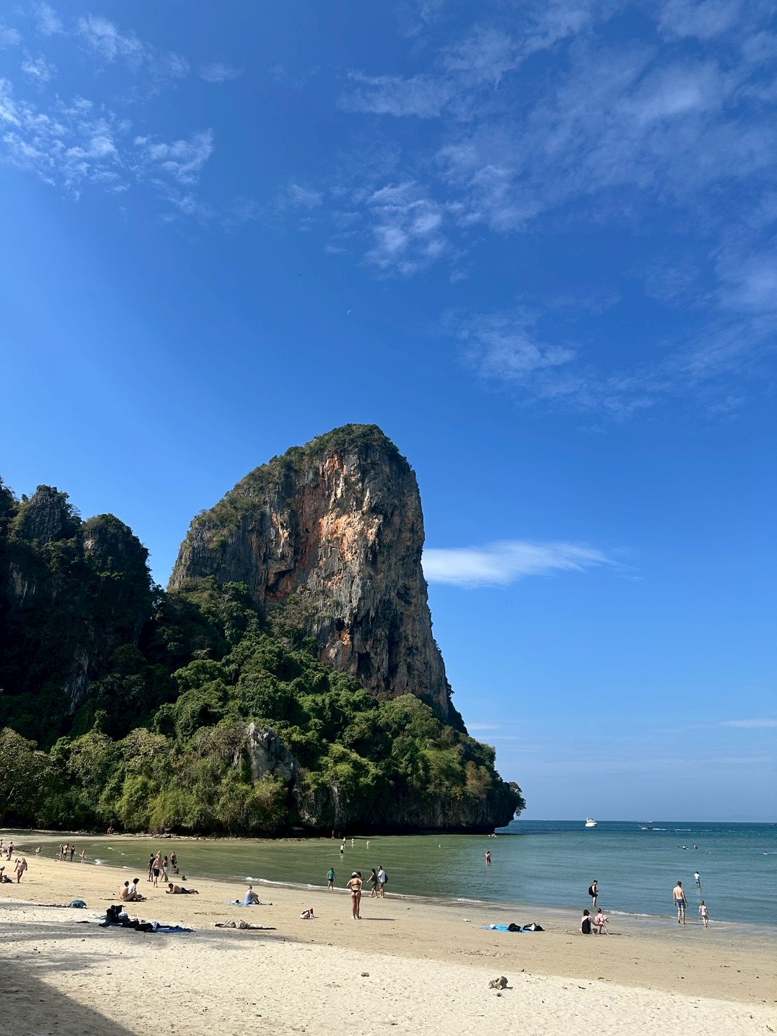 Railay Beach6.jpg