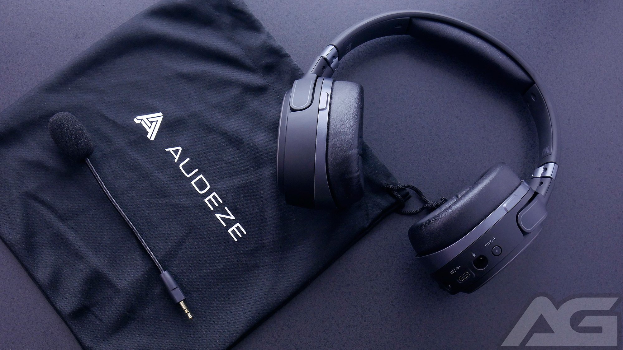audeze mobius premium 3d gaming headset with surround sound