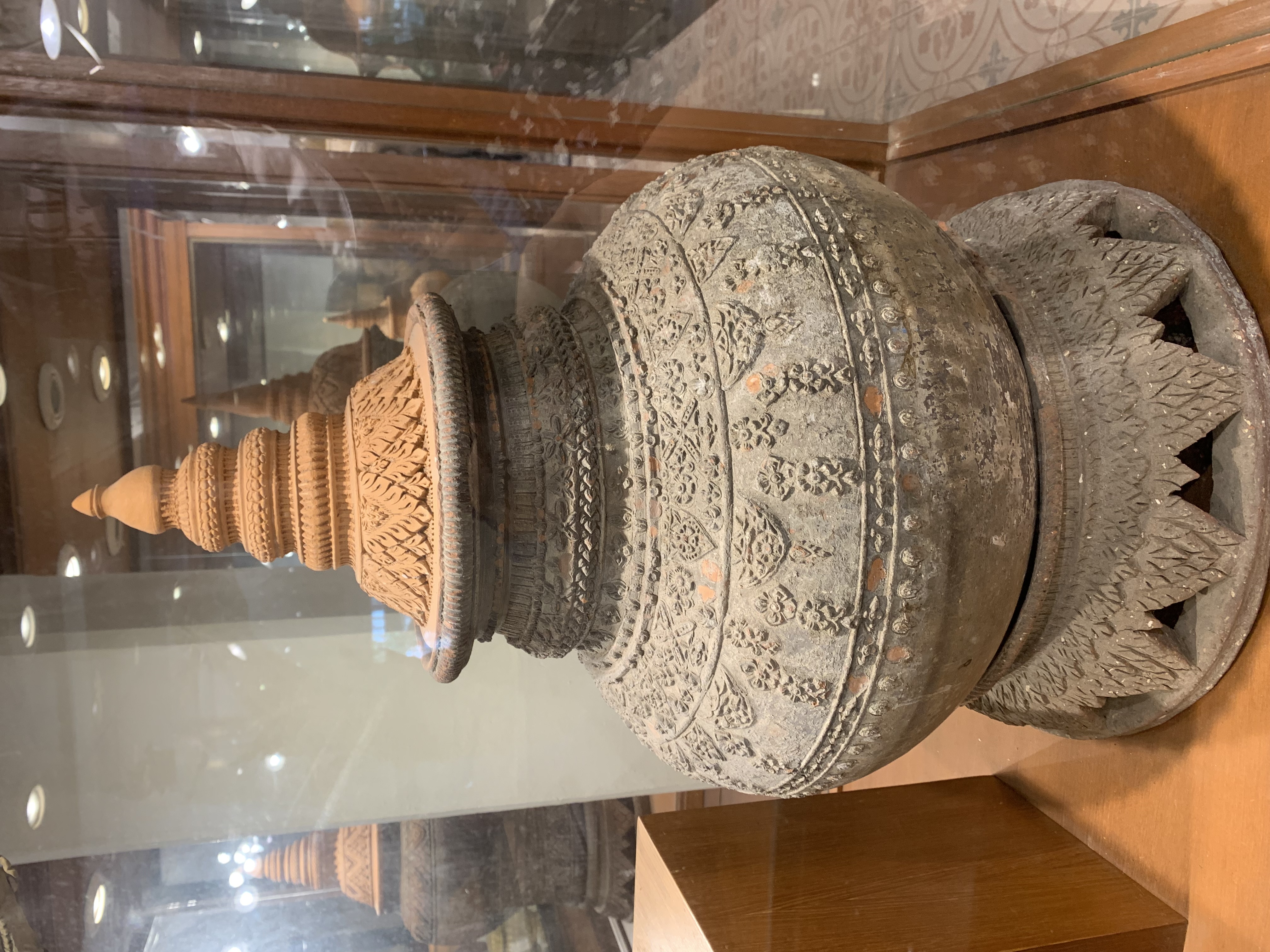 Thai Ceramics Exhibition Hall11.jpg