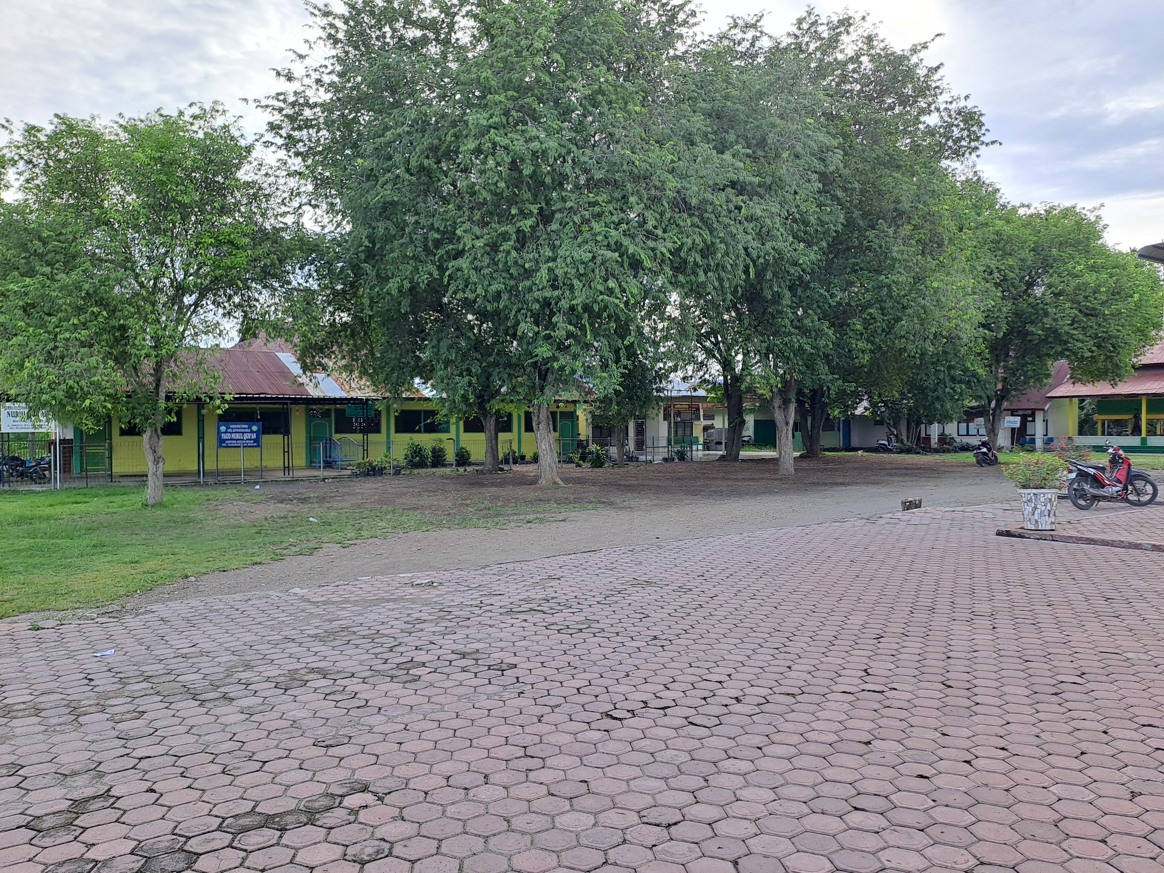 1000408828.jpg