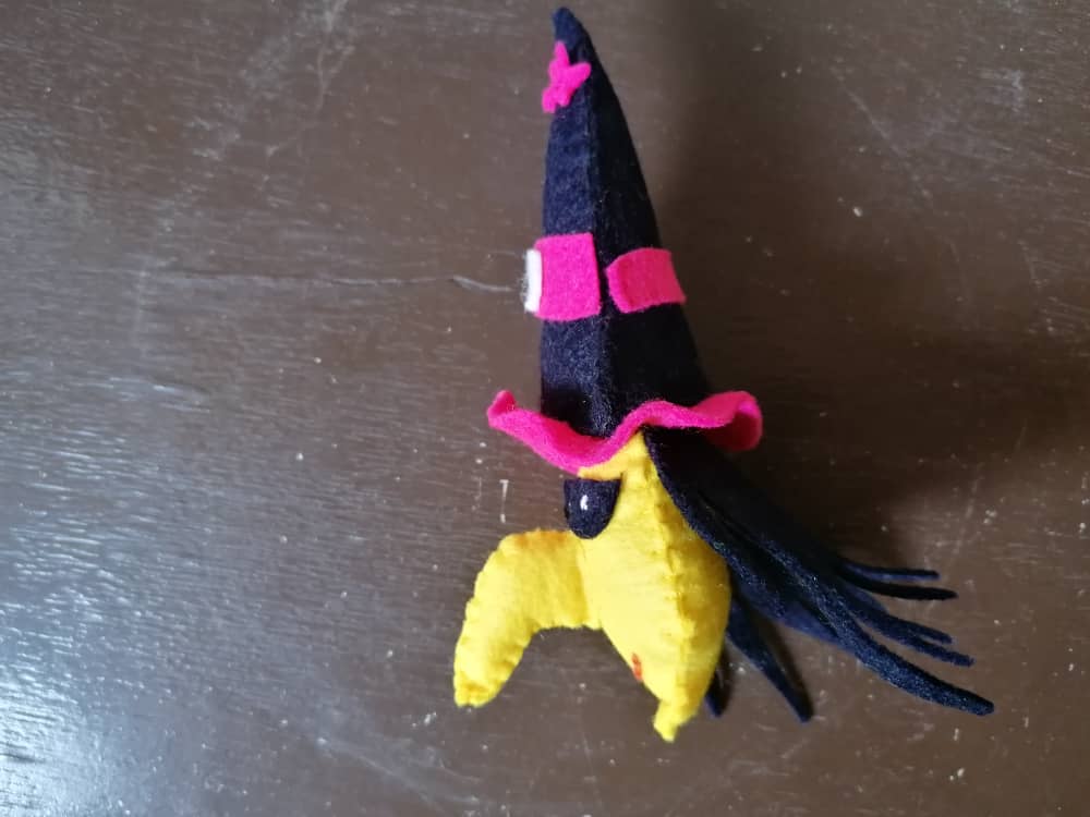 felt-whi-doll (7).jpeg