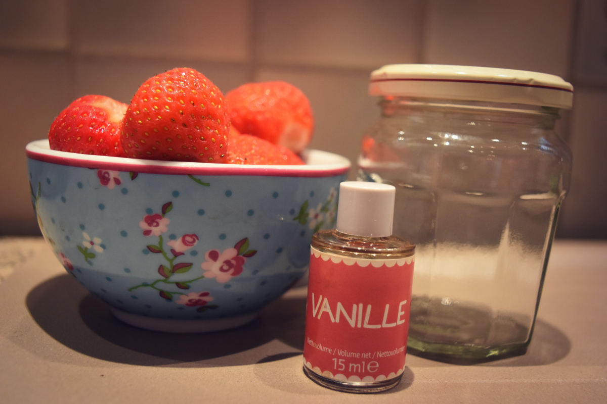 strawberry-chia-jam-1.jpg