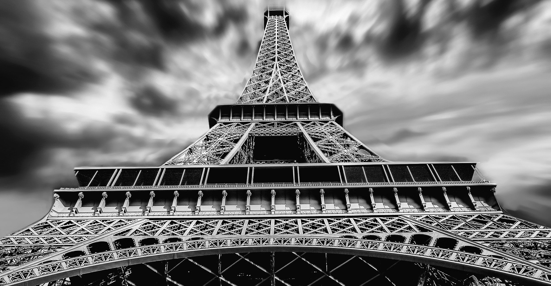 eiffel-tower-1784212_1920.jpg