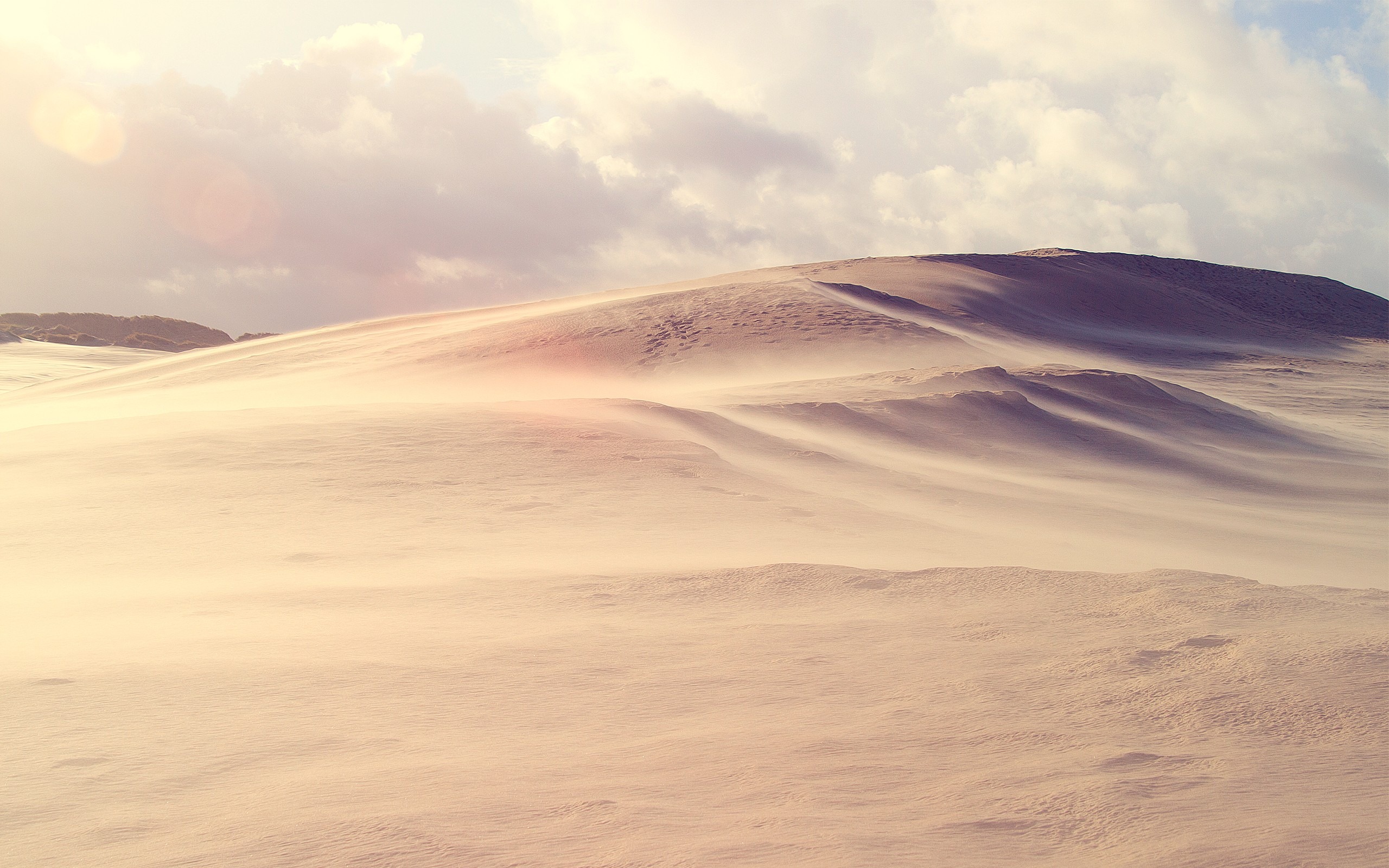 Desert_Storm-Small_fresh_landscape_wallpaper_2560x1600.jpg