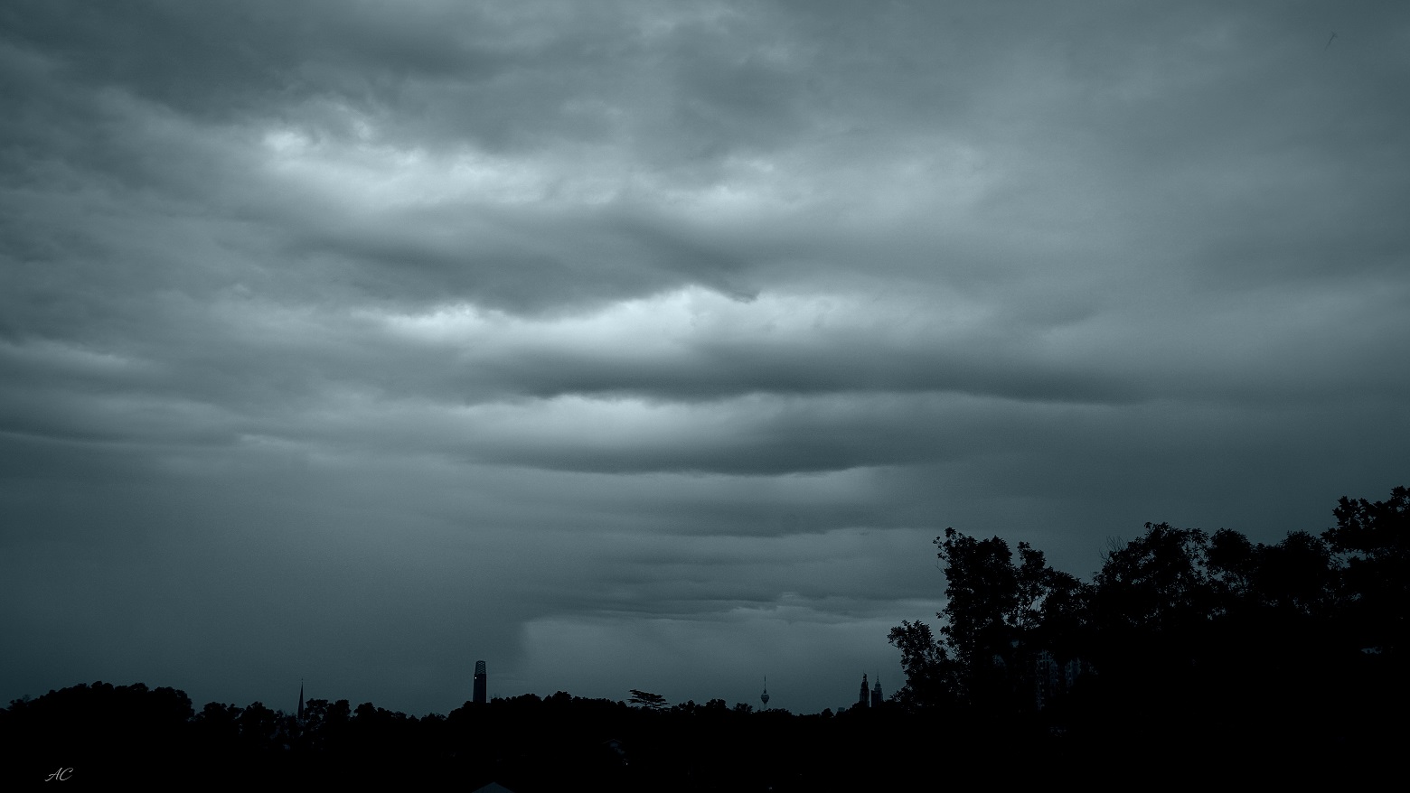DSC07552b-i.jpg