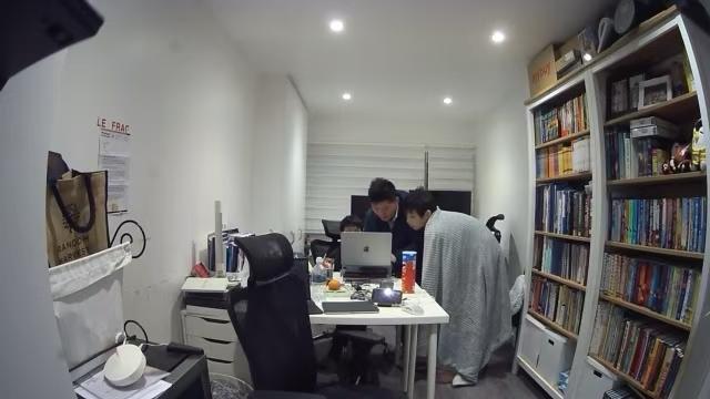 带娃刷题第619天 第一个唯一偶数
