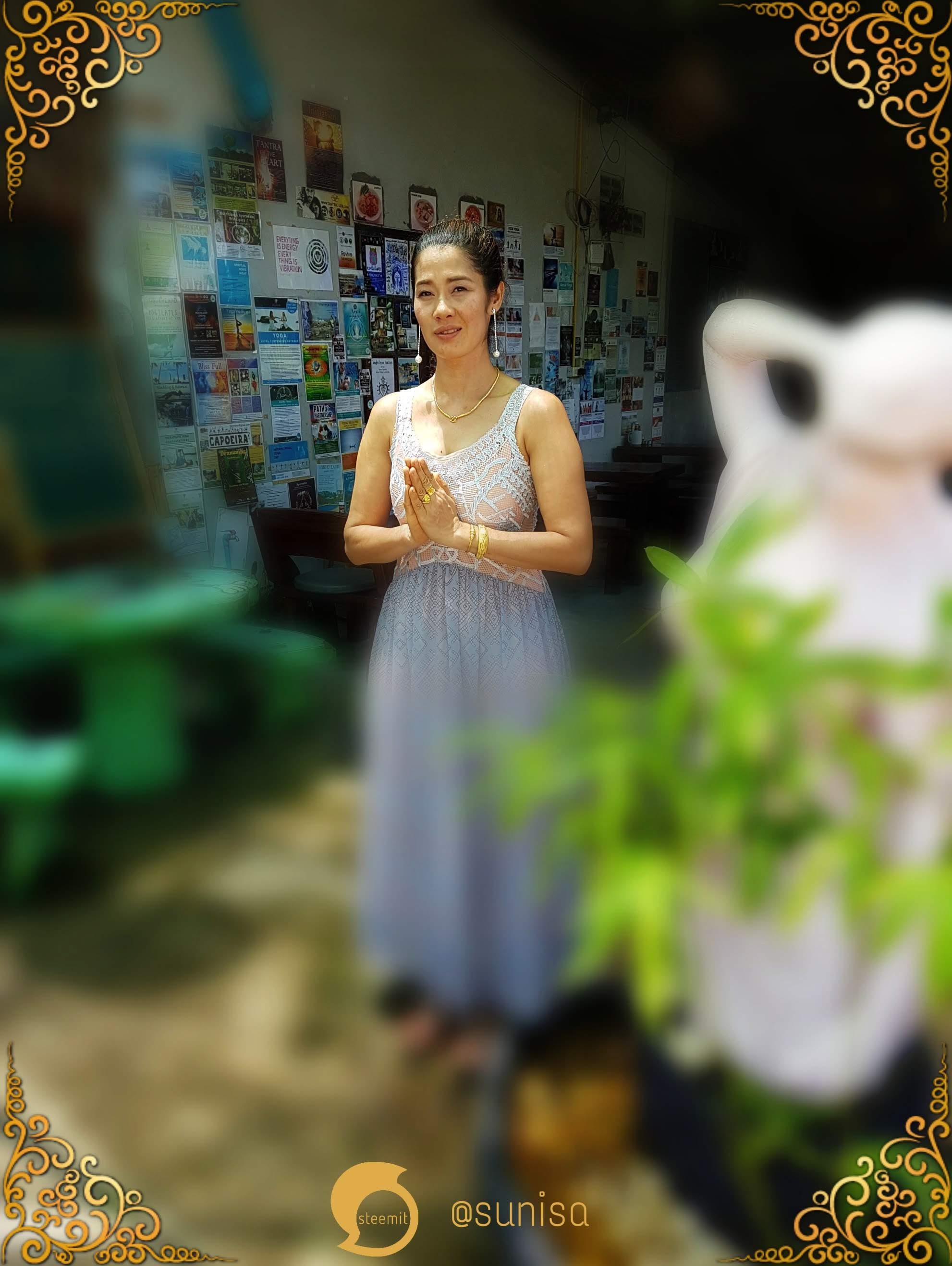 PicsArt_05-23-05.25.37.jpg