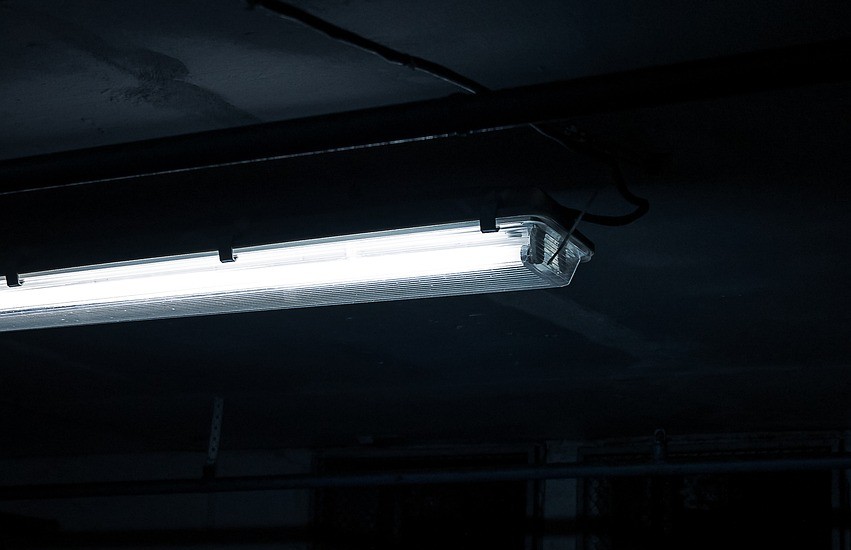 lamp-4506537_1280.jpg