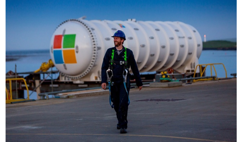 Microsoft sends data center under the sea.png