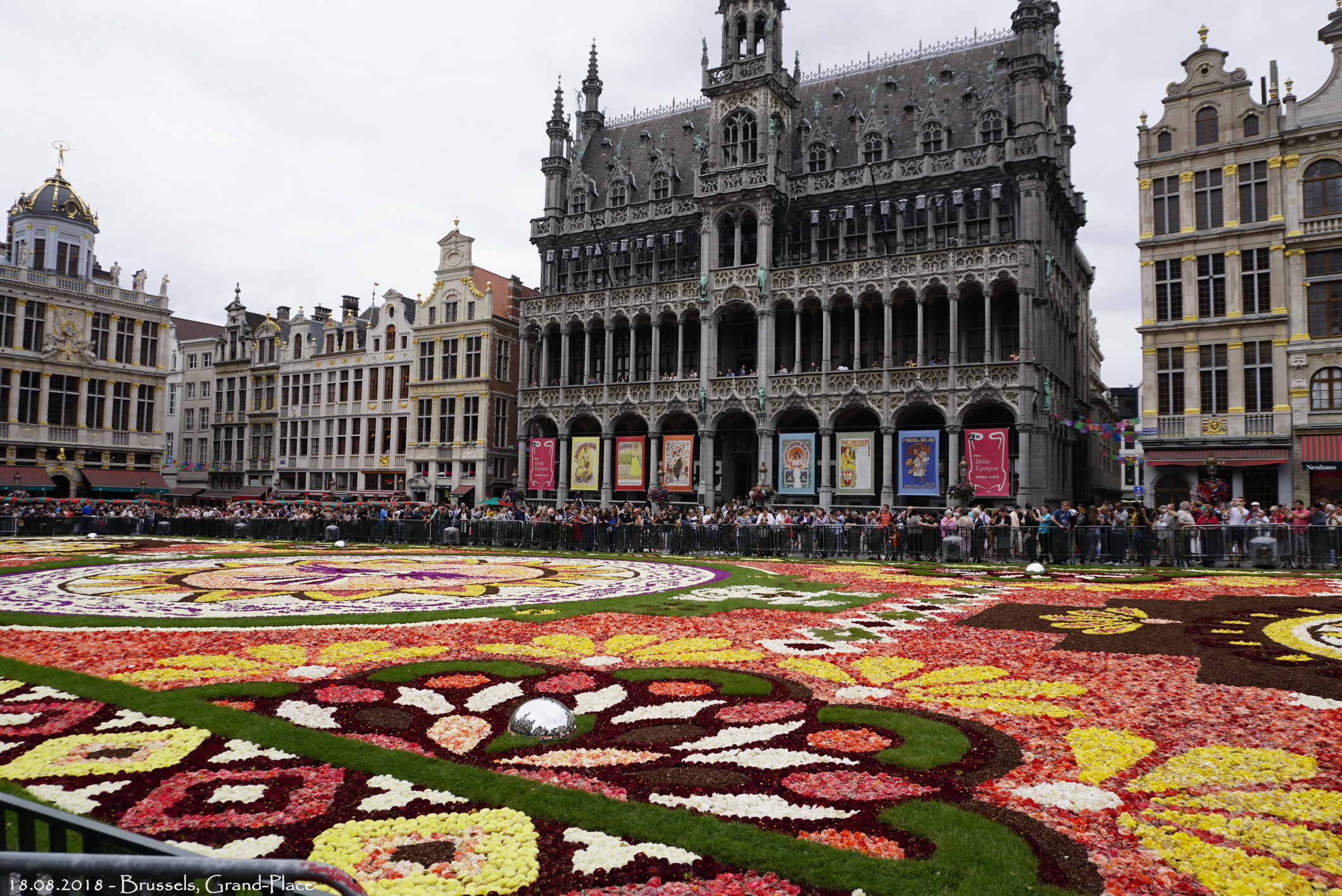 18.08-26-Brussels, Grand-Place.jpg