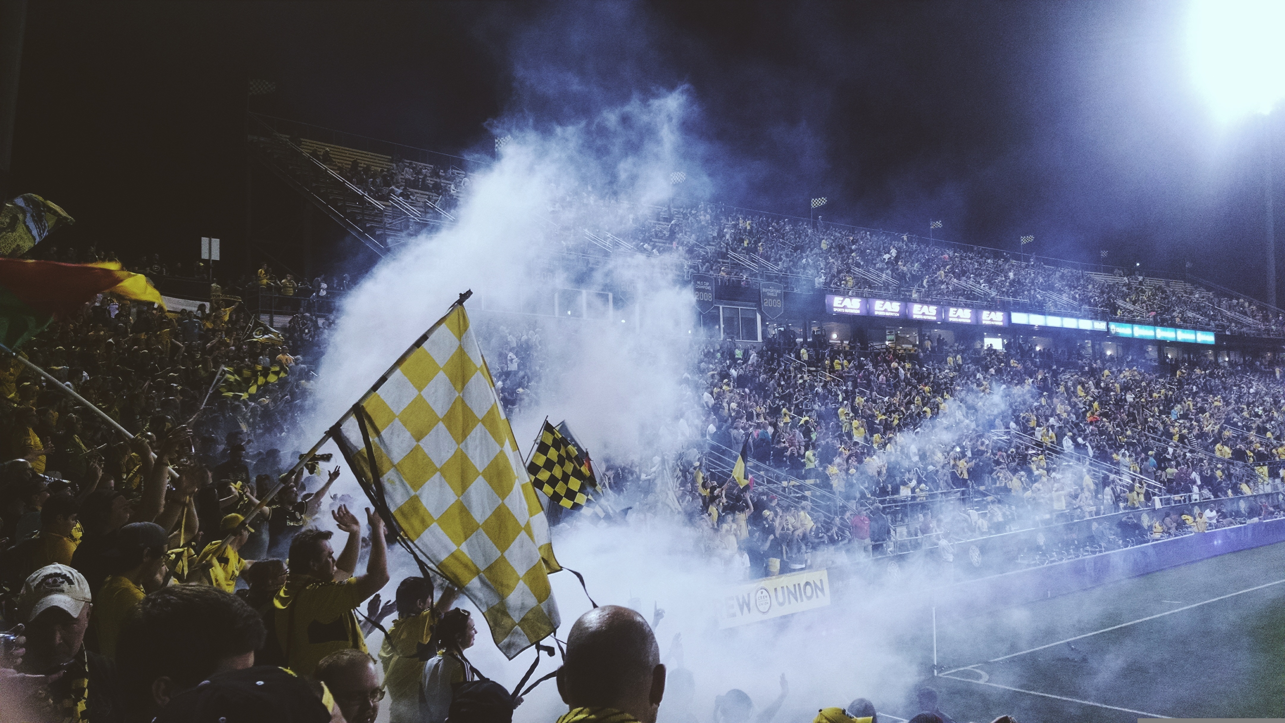 tookapic-stadium-931975.jpg