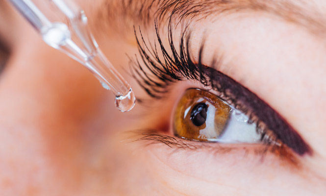 The_3_Most_Common_Advantages_and_Disadvantages_of_Using_Eye_Drops.jpg