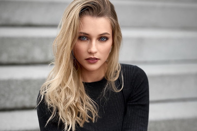 women-blonde-face-blue-eyes-wallpaper-preview.jpg