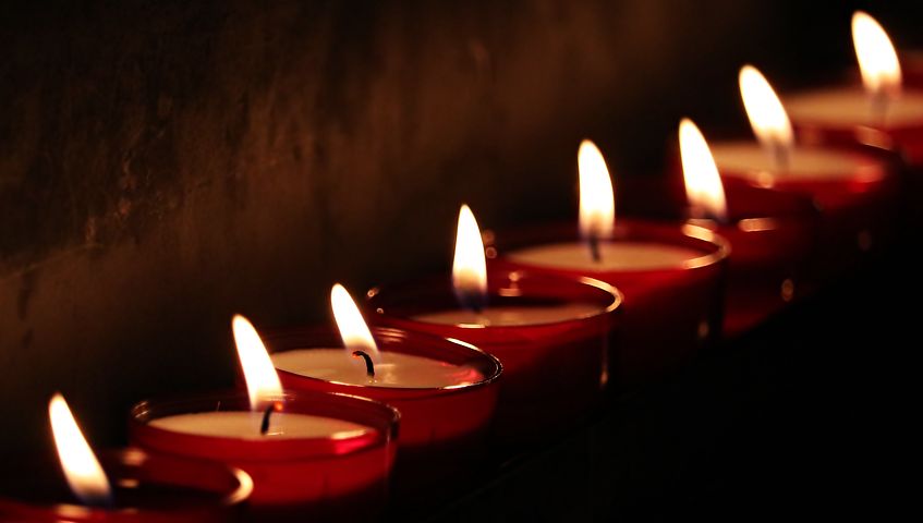 tea-lights-2223898__480.jpg